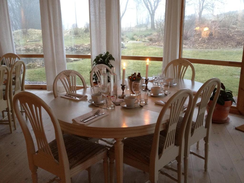Kontakta Liselotte Abel Bed & Breakfast Vessigebro Ngoại thất bức ảnh